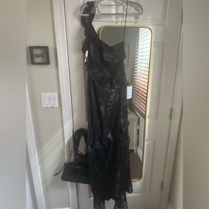 ANDREA ONE SHOULDER FLORAL MAXI DRESS